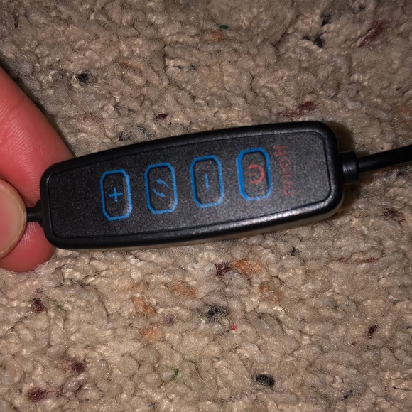 8 inch Ring Light with stand - Picture 6 of 9